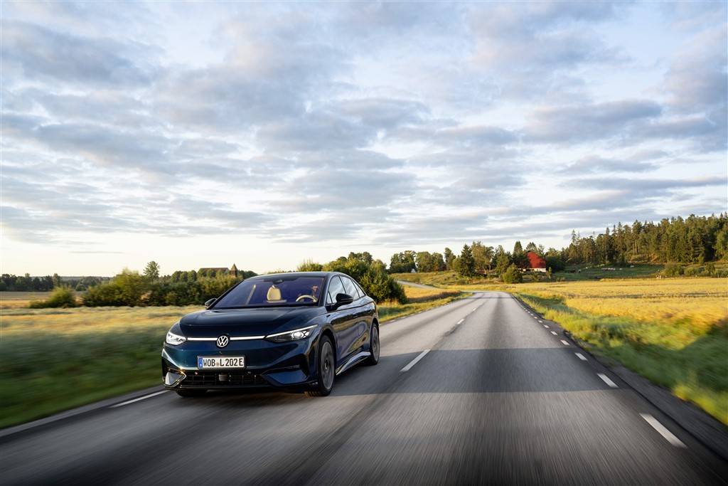 Volkswagen’in premium elektrikli sedanı ID.7 satışa sunuldu