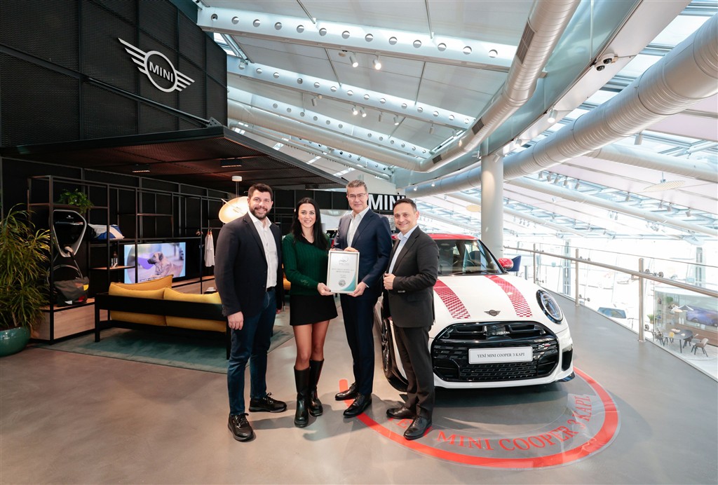 MINI Cooper, WWCOTY Jürisi Tarafından “En İyi Şehir Otomobili” Seçildi